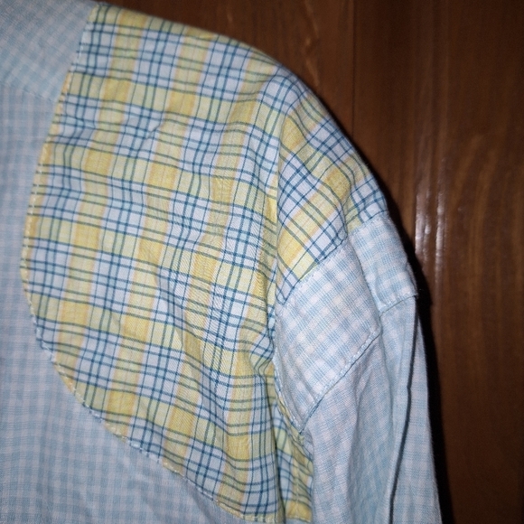 Le Chemisier men's long sleeve button-down large with yellow accents. - Picture 6 of 7
